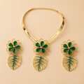 Exquisite Floral Leaf Jewelry Set: Elevate Your Elegance with Our Pendant Necklace and Earrings